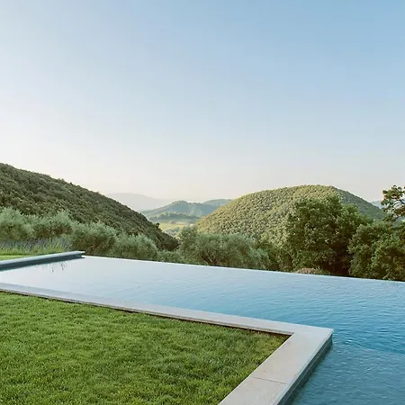Sleeps 8 With Pool And Air Con * Palazzo Guglielmi