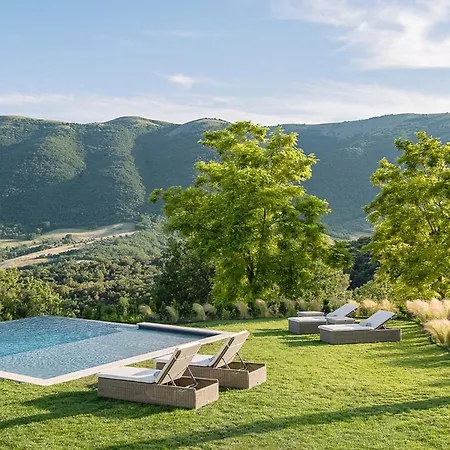 Sleeps 8 With Pool And Air Con Palazzo Guglielmi