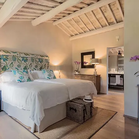 Sleeps 8 With Pool And Air Con * Palazzo Guglielmi